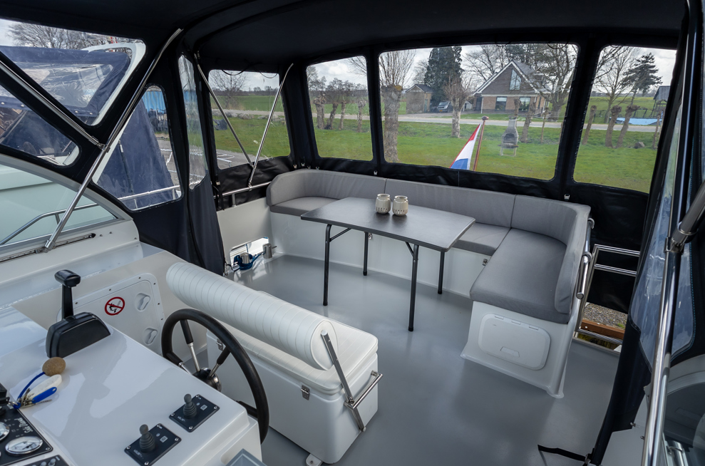 De Driesprong Yachtcharters Zithoek Motorjacht Comtesse 4