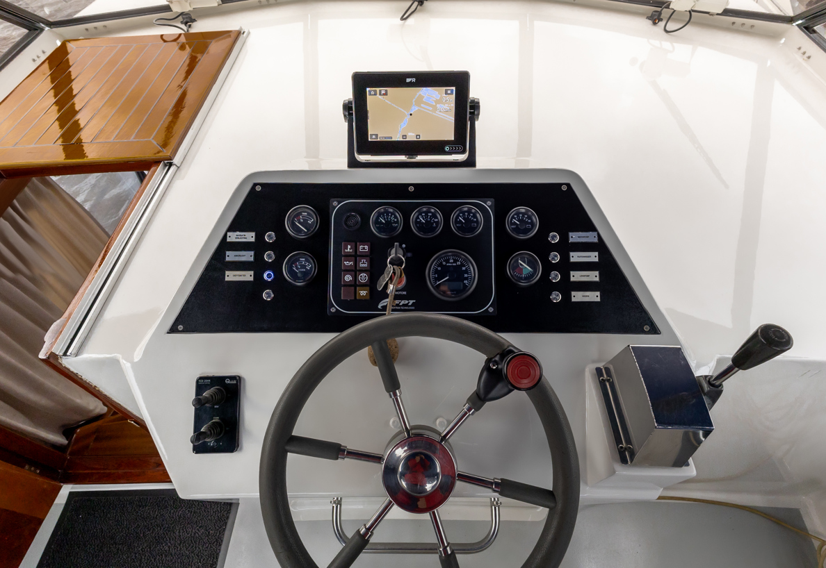 De Driesprong Yachtcharters Interieur Motorjacht Andreas 34