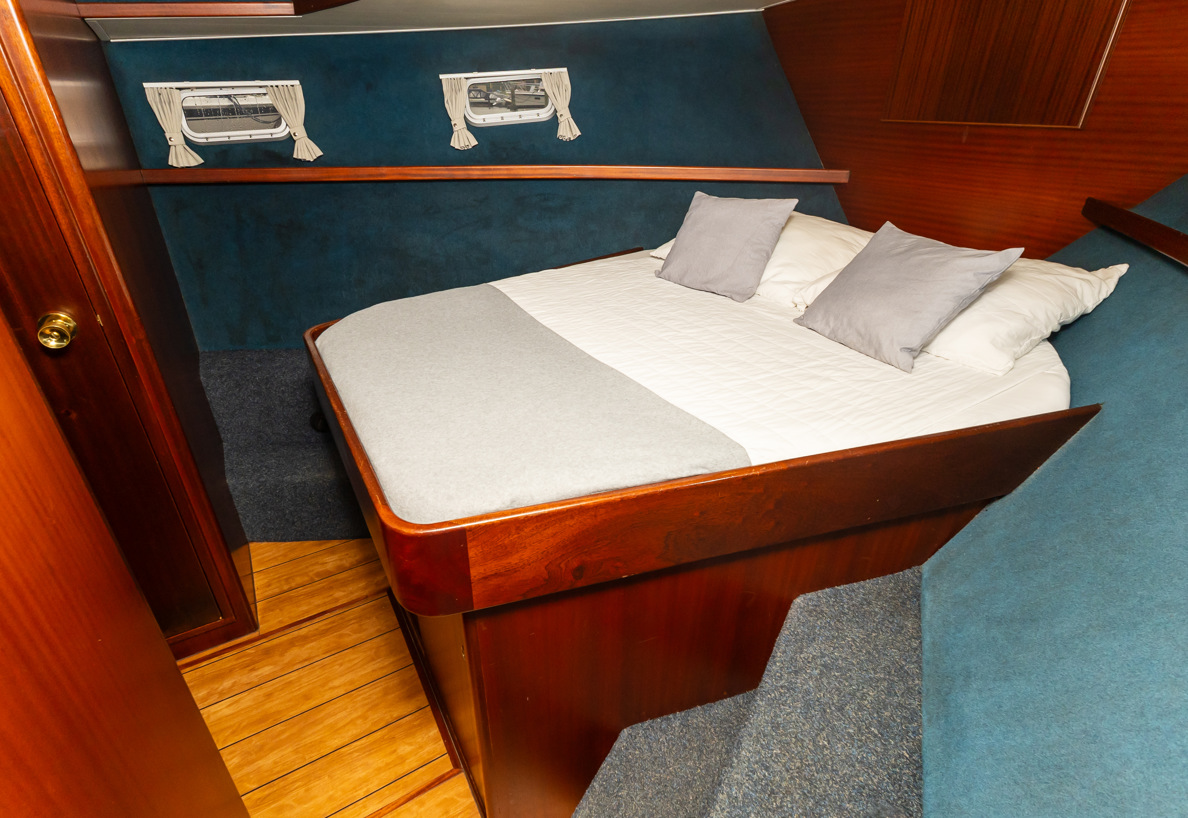 De Driesprong Yachtcharters Interieur Motorjacht Atherina 21