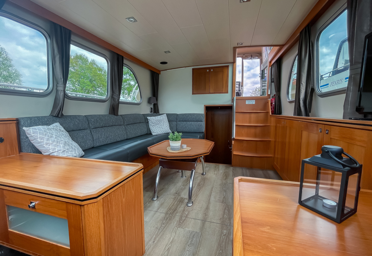 De Driesprong Yachtcharters Interieur Poseidon 1