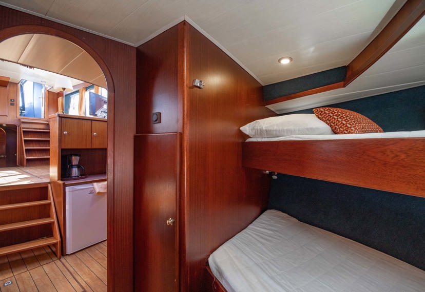 De Driesprong Yachtcharters Interieur Hendrik Wouter 02