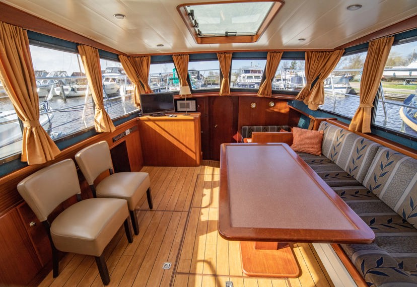 De Driesprong Yachtcharters Interieur Hendrik Wouter 24