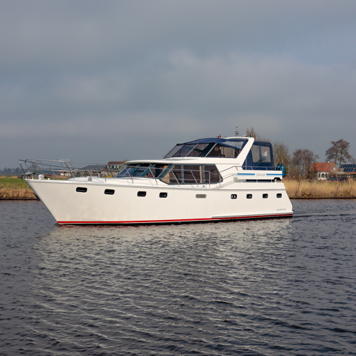 De Driesprong Yachtcharters Exterieur Motorjacht Tjonger 3
