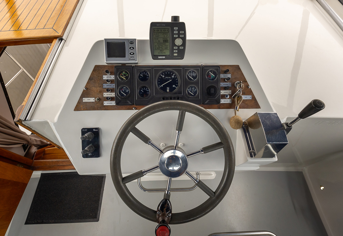 De Driesprong Yachtcharters Interieur Motorjacht Andreas 23