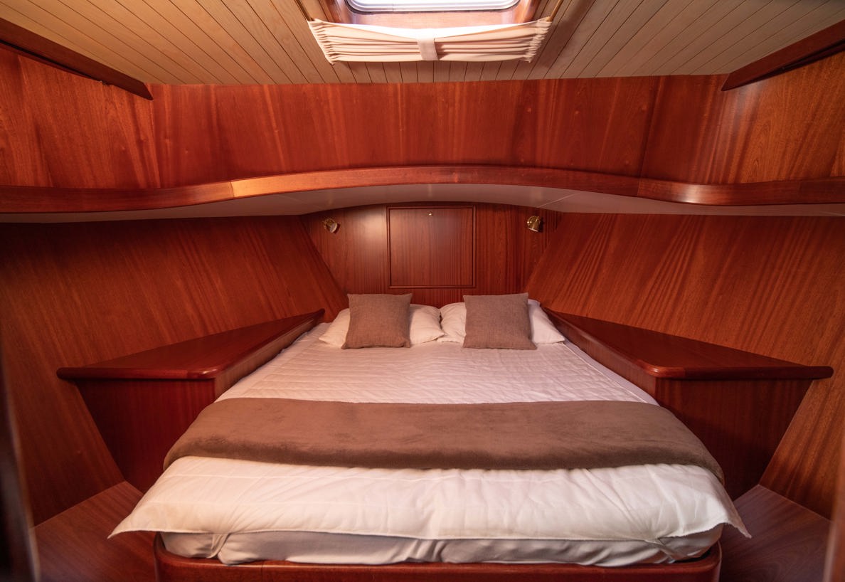 De Driesprong Yachtcharters Interieur Motorjacht Freon 03