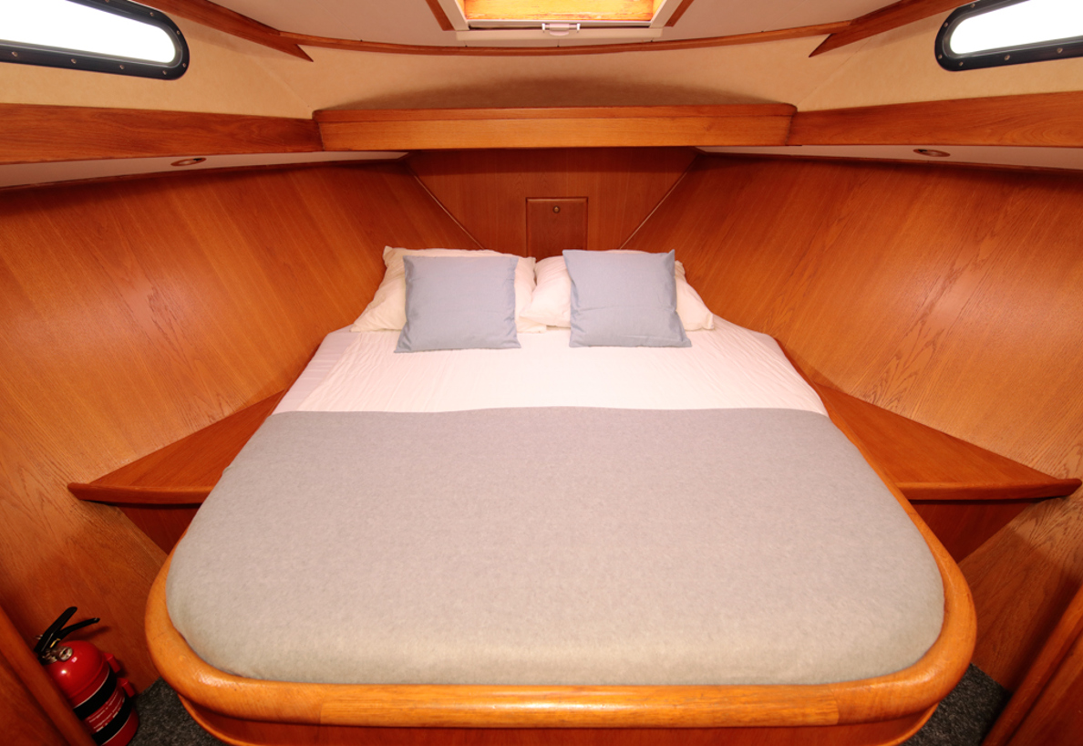 De Driesprong Yachtcharters Interieur Motorjacht Saphir 18