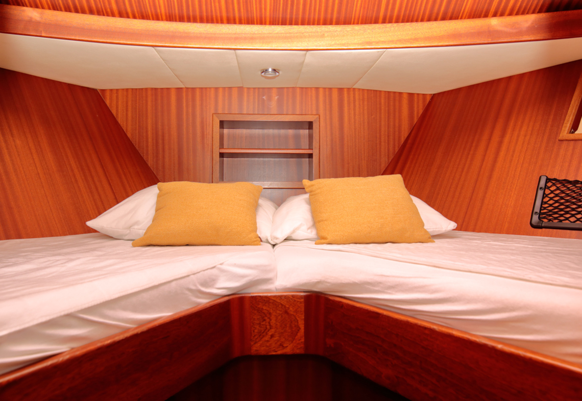 De Driesprong Yachtcharters Interieur Motorjacht Tinka 5