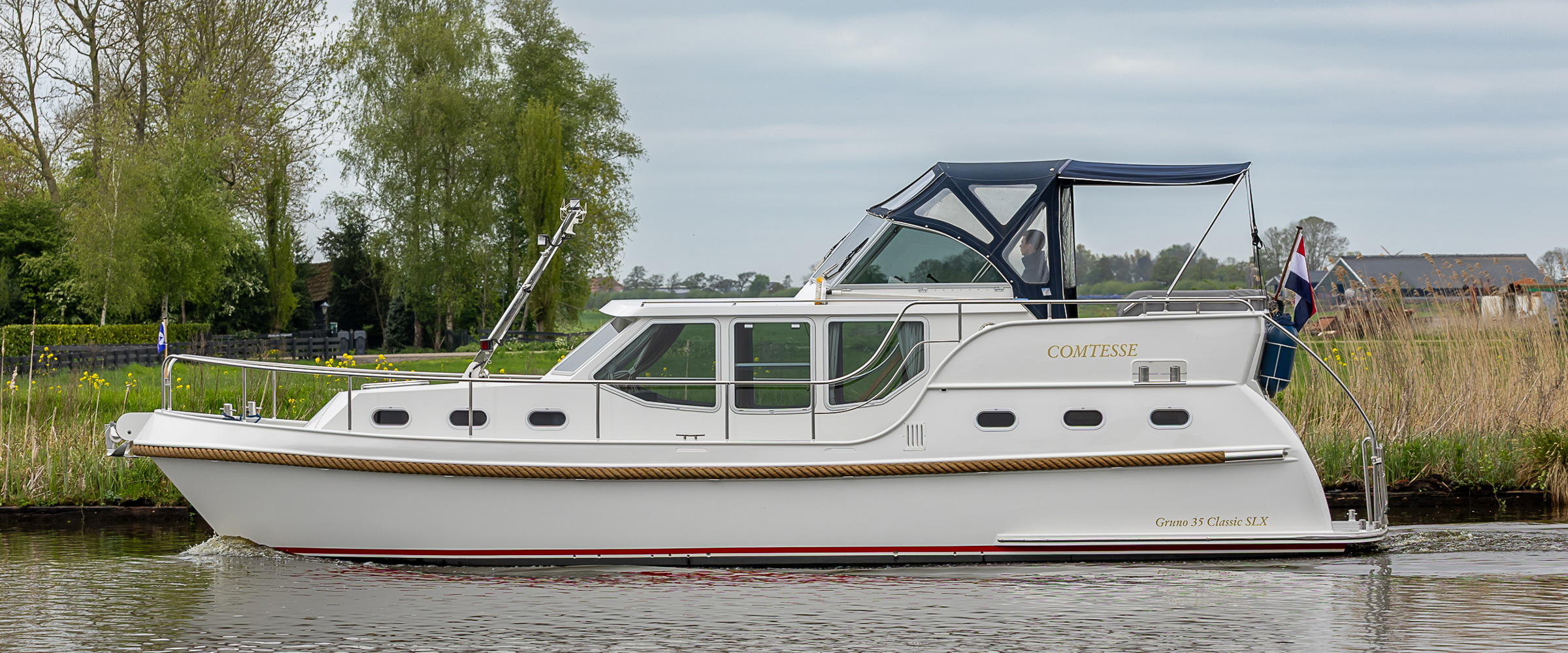 Motorjacht Comtesse, Gruno 35 CR te huur