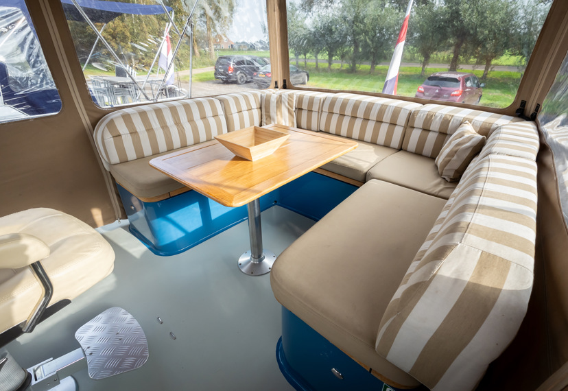 De Driesprong Yachtcharters Interieur Motorjacht La Palma 31