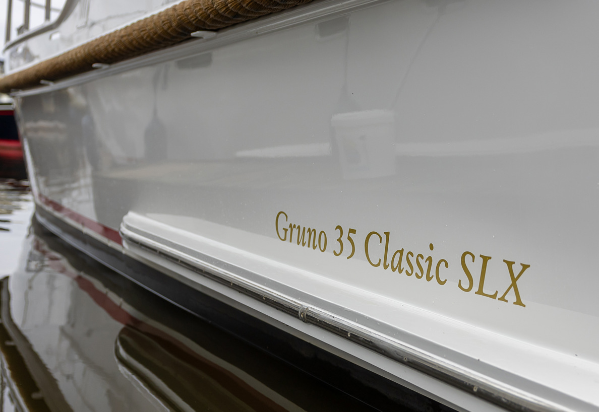 De Driesprong Yachtcharters Exterieur Motorjacht Comtesse 66