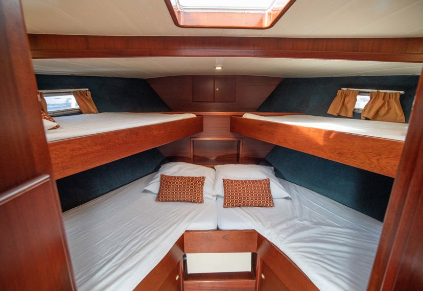 De Driesprong Yachtcharters Interieur Hendrik Wouter 01