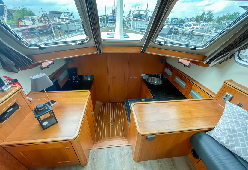 De Driesprong Yachtcharters Interieur Poseidon 8