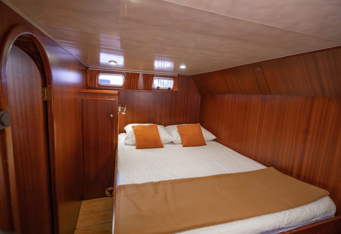 De Driesprong Yachtcharters Interieur Motorjacht Belone 13