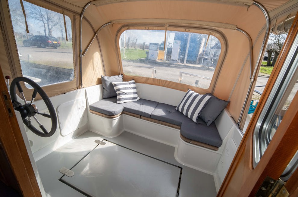 De Driesprong Yachtcharters Interieur Motorjacht Flarde 20