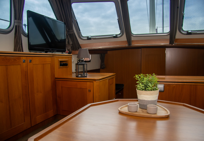 De Driesprong Yachtcharters Interieur Poseidon 3