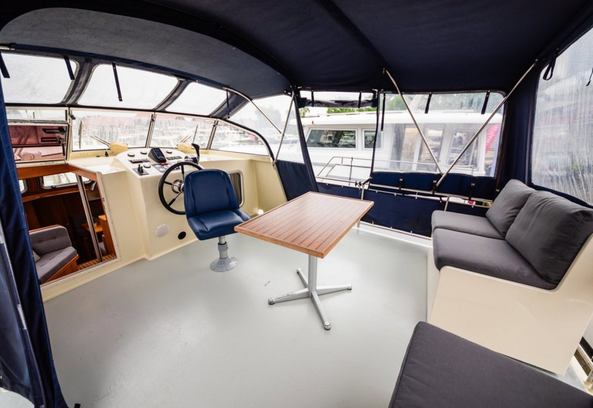 De Driesprong Yachtcharters Interieur Motorjacht La Diege 1