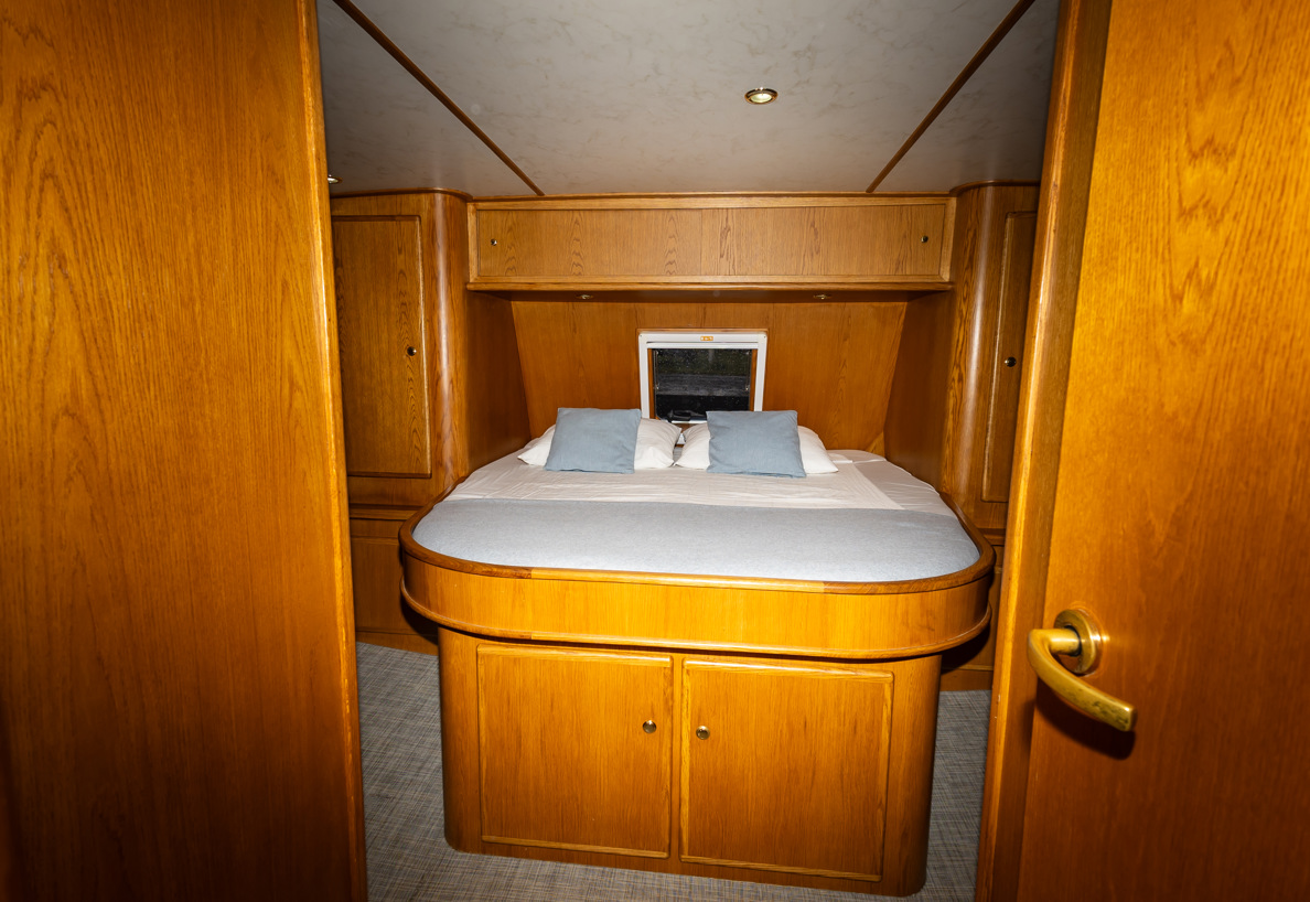 De Driesprong Yachtcharters Interieur Motorjacht Comtesse 29