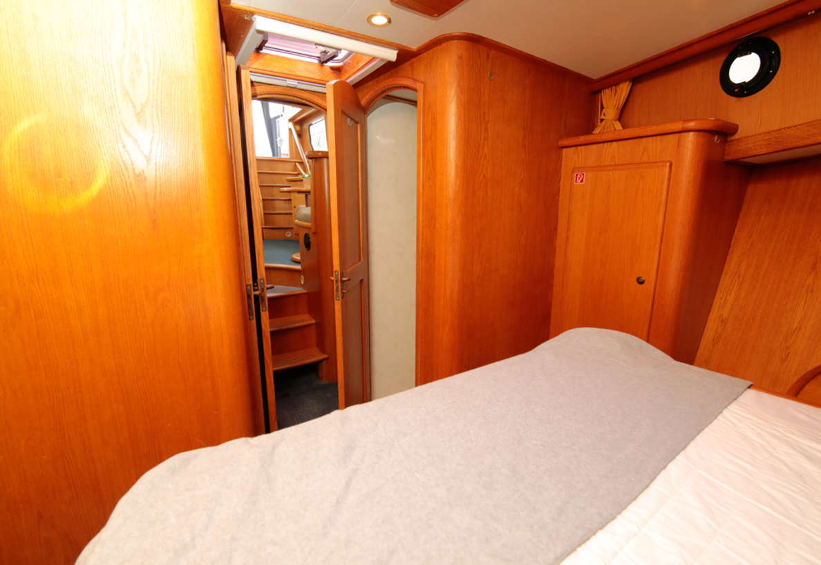 De Driesprong Yachtcharters Interieur Motorjacht La Bohéme 8