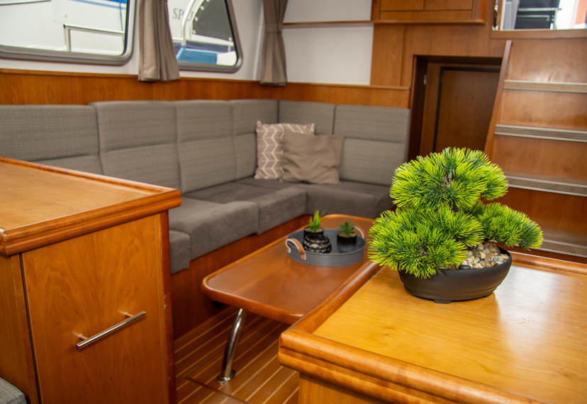 De Driesprong Yachtcharters Interieur Motorjacht Copain 20